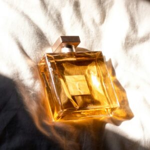 Amber Oud Parfum